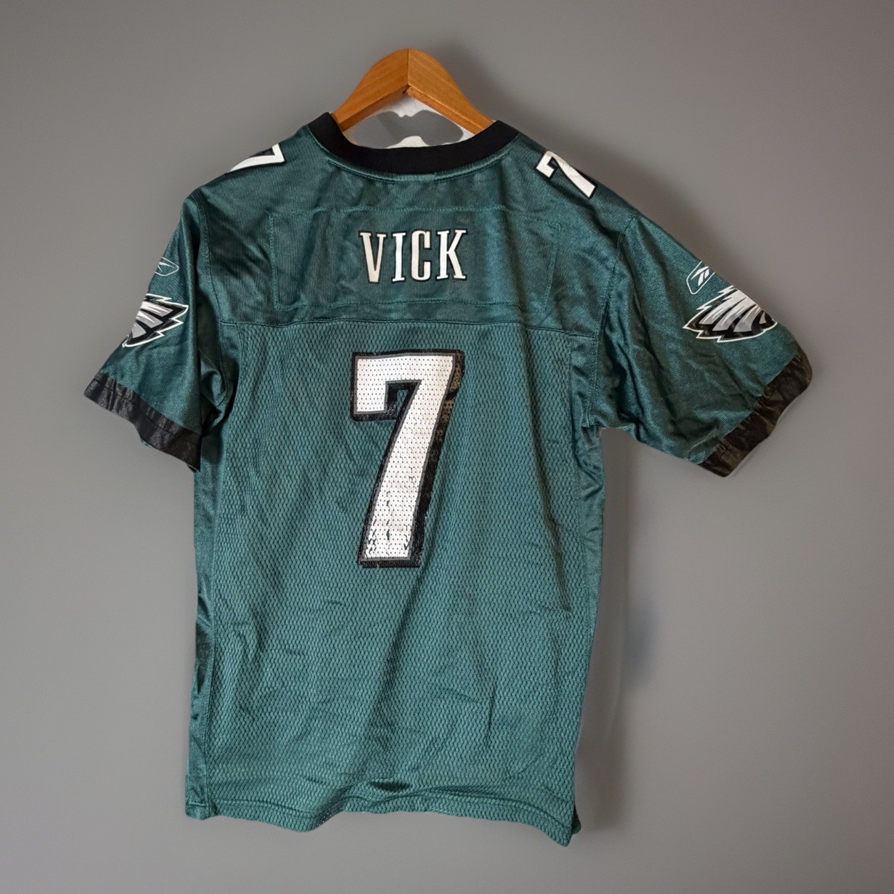 Vintage Youth Green Reebok Philadelphia Eagles Michael Vick Large Jersey thumbnail 2