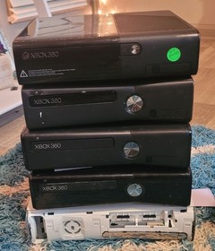 Lot of 10 gaming consoles Xbox 360, Playstation, NOT WORKING, PARTS ONLY