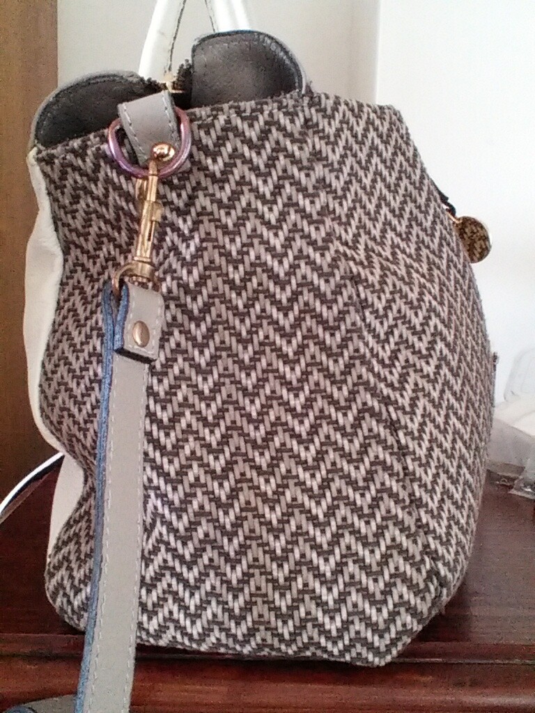 Picture 2 of 12