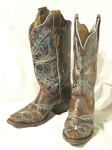 corral butterfly boots