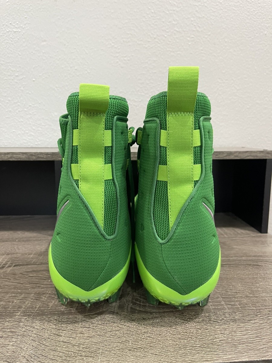 SAMPLE Oregon Ducks Nike Force Savage Elite TD Football  display picture 1