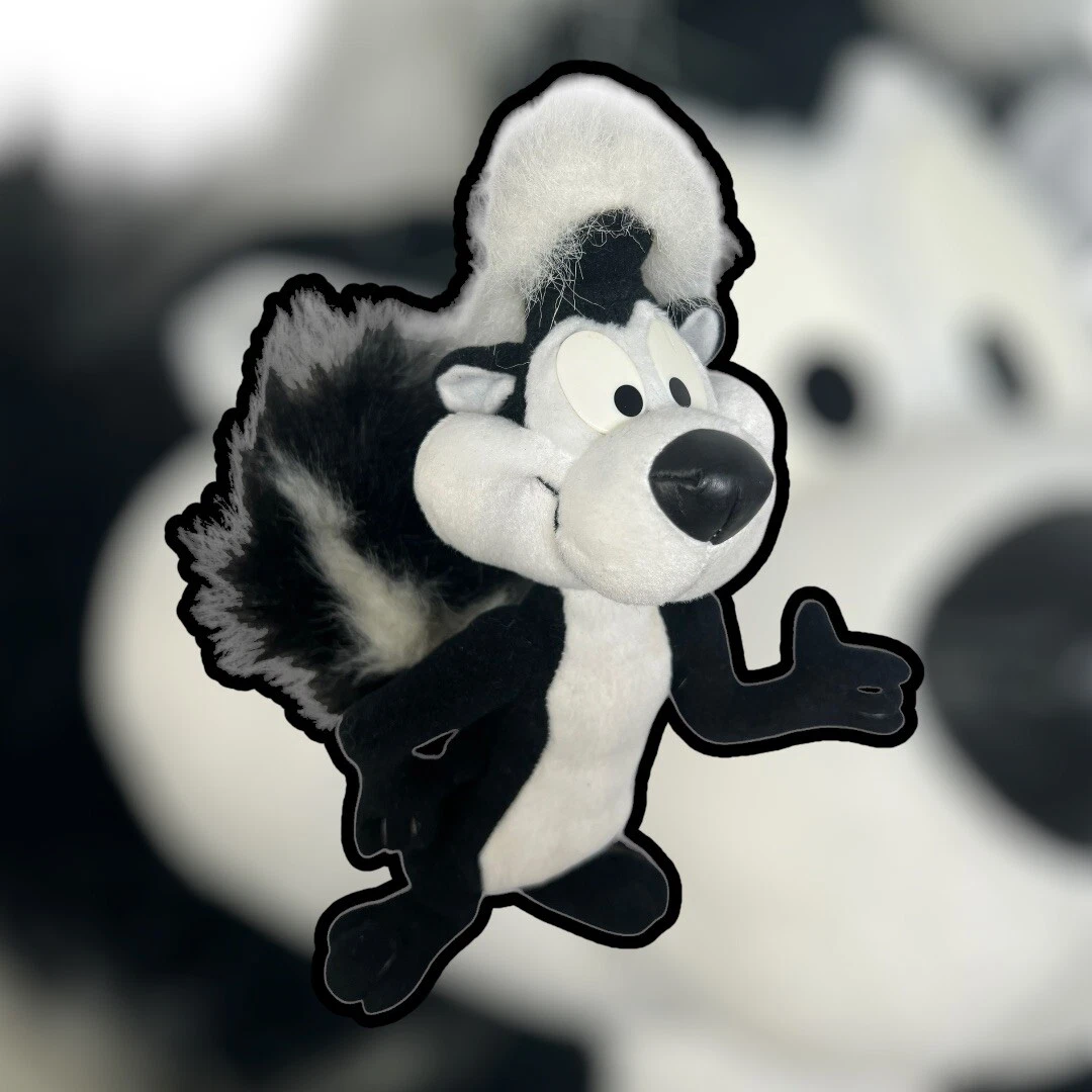 Looney tunes skunk deals