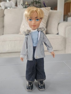 MGA Bratz Boyz Wintertime Wonderland Cameron Boy Boys 2008 Brats Brat Doll Cute