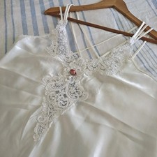 Vtg California Dynasty Lingerie Ivory Nightgown Lace Elegant Romantic Satin M