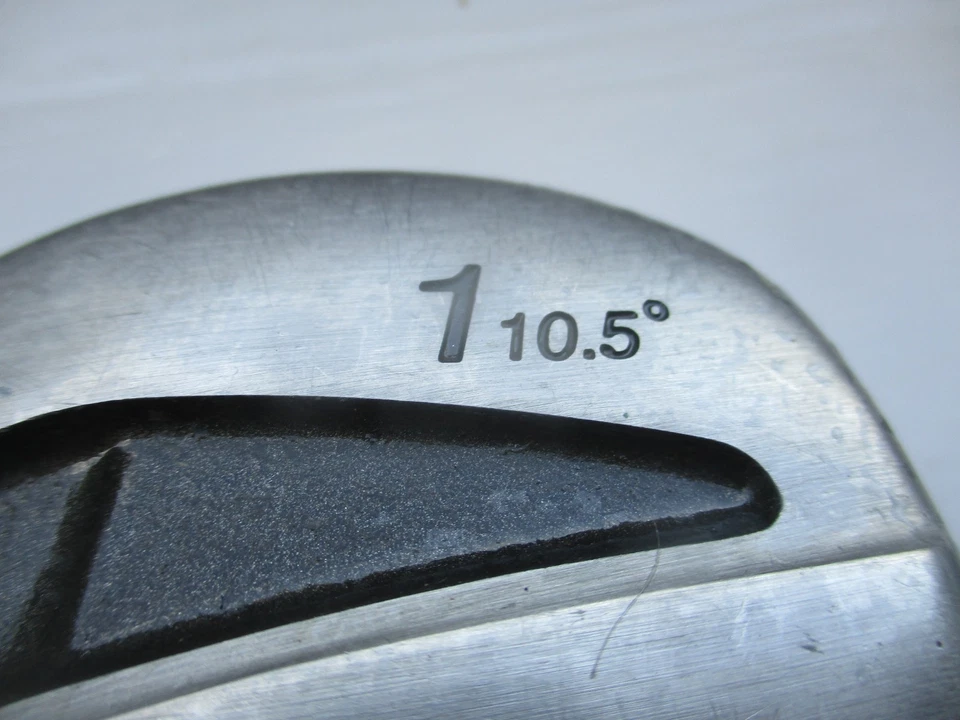 Mizuno T3 Zoid Titanium Driver 10.5° - Mens Golf Club RH Reg Flex 57g Graphite - Image 2 of 4