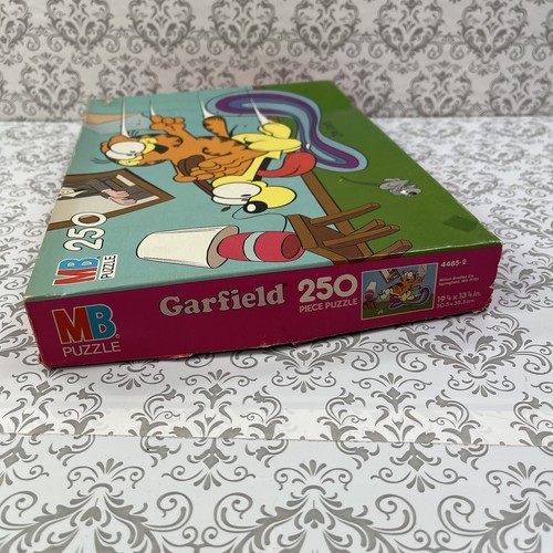 Garfield & Odie MB Puzzle Jim Davis 250 Piece Vintage 19 7/8 x 13 7/8 - Picture 7 of 11