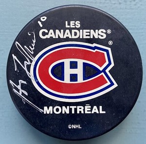 GUY LAFLEUR AUTOGRAPHED PUCK!! MONTREAL CANADIENS LEGEND!!