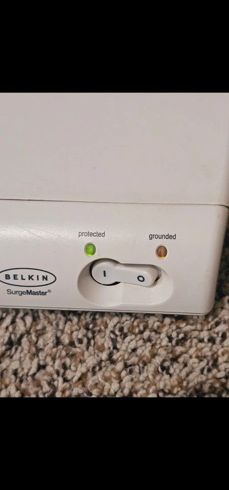 Belkin SurgeMaster Under Monitor Surge Protector 5 outlets & phone lines - Image 2 of 4