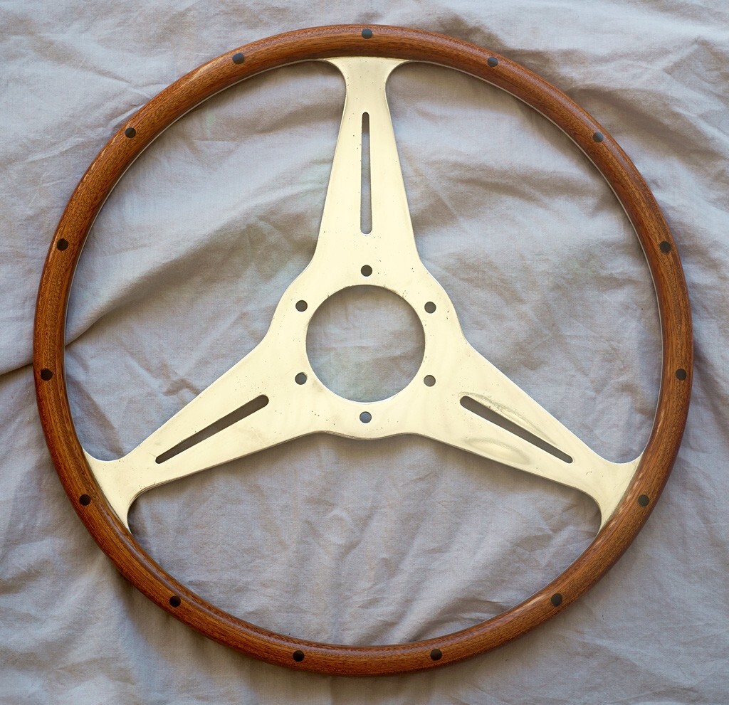 Wood Steering wheel restoration; Nardi, Porsche, Ferrari, Maserati, Lamborghini