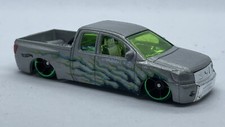 HOT WHEELS NISSAN TITAN 2005 PICK-UP TRUCK 
