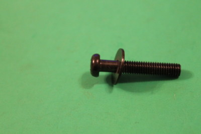 NOS KAWASAKI 1984-1986 ZX900 ZX9 LOWER FAIRING SCREW 6X35 PART