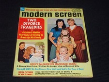1970 OCTOBER MODERN SCREEN MAGAZINE - JOHNNY CASH-GLEN CAMPBELL COVER - E 16800