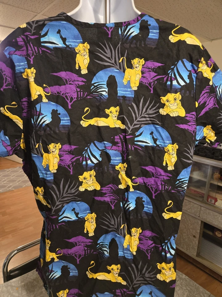 Women's Disney Lion King Simba Scrub Top Large - Image 2 of 4