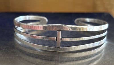Unique Modernist Kriz Craft Hammered Sterling Silver Cuff Bracelet Hand Wrought