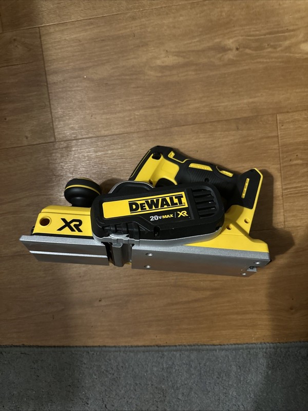DEWALT 20v Max Wireless Handheld Planer (DCP580B)
