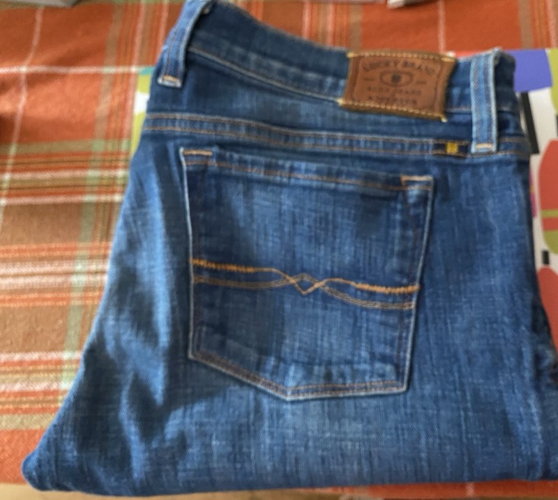 Lucky Brand Charlie Straight Blue Jeans Denim Ladies Size 8/29 