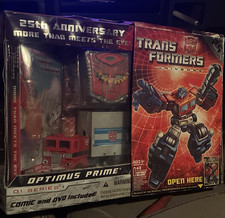 Hasbro Transformers Universe Optimus Prime 25...