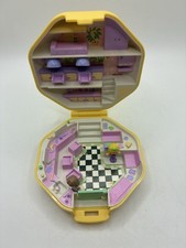 Vintage 1990 Bluebird Polly Pocket Hairdressing Salon Playset Dolls