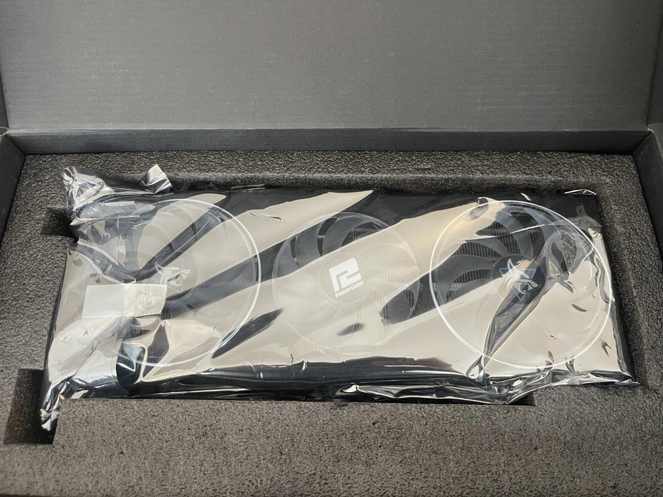 PowerColor Hellhound AMD Radeon RX 7900 GRE 16 GB GDDR6 scheda grafica - Immagine 4 di 4