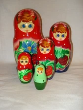 WOODEN NESTING DOLLS HAND PAINTED FLOWERS & STRAWBERRIES SET OF 5