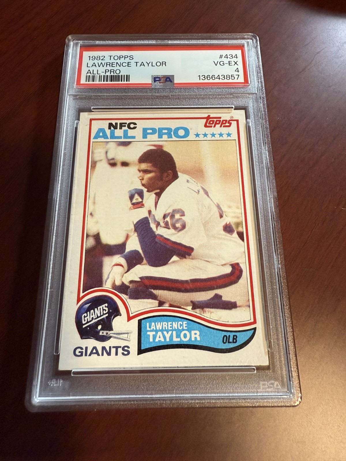 1982 Topps #434 Lawrence Taylor Rookie Card HOF. PSA 4