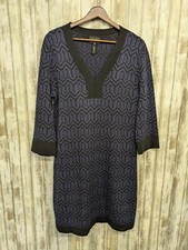 Laundry by Shelli Segal Sweater Dress Medium Wool Blend Classic Cozy Plunge Neck