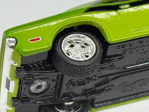 Dodge Challenger 1970 capó de trabajo RR/neumáticos Hot Wheels - Imagen 9 de 10