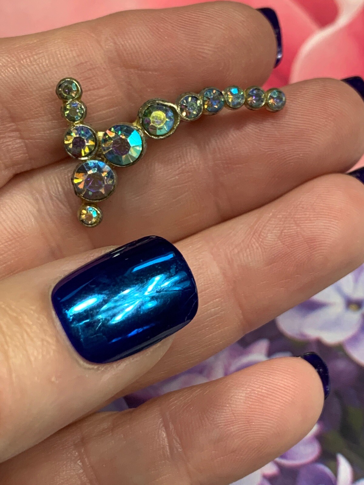 Broche Vintage Strass Irisés Aurora Borealis - Monture Métal Rhodié 35x22mm - Occasion
