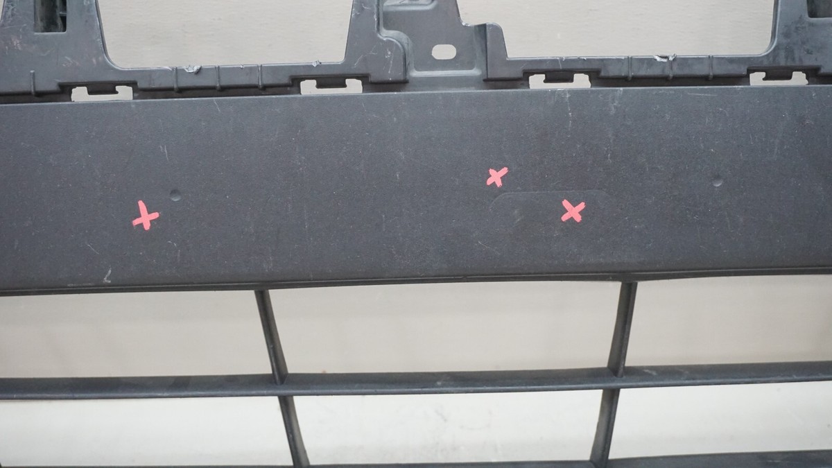 2019-2020 KIA SORENTO FRONT LOWER BUMPER GRILLE 86561-C6500 OEM 19