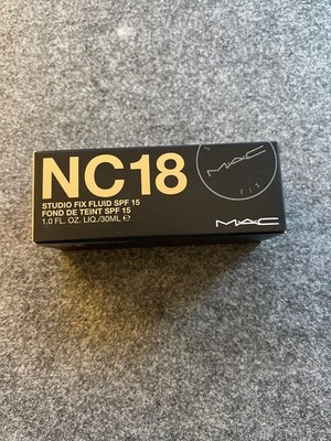 MAC Studio Fix Fluid SPF 15 NC18 30 ml Foundation (alte/original Formulierung)