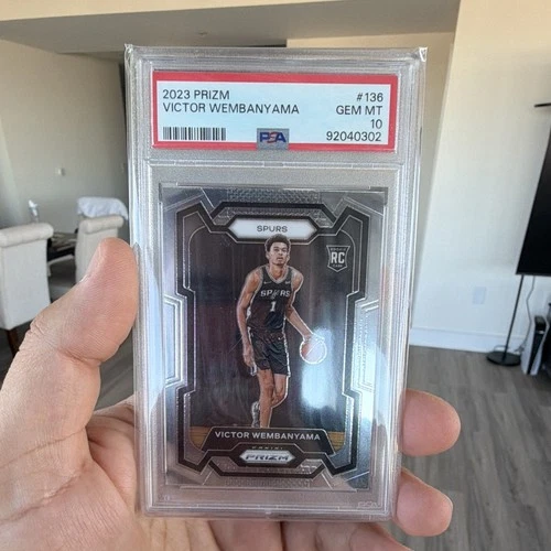 Panini Prizm 2023-24 Victor Wembanyama #136 RC Base Spurs PSA 10
