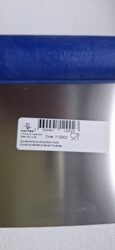 MATFER BRAND - FLEXIBLE DOUGH SCRAPER - BLUE COLOR HANDLE - 11 x 11 INCH - Image 2 of 2