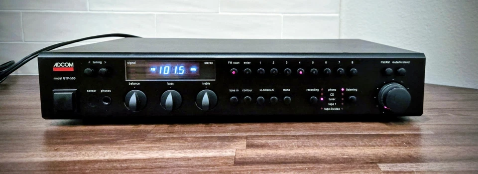Adcom GTP 500 Pre Amplifier, Excellent Condition. All Accessories & Original Box - Image 3 of 4