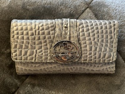 Kathy Van Zeeland Wallet in faux Crocodile pattern. Leather. Brand new