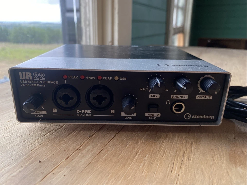 Steinberg UR22 USB Audio Interface 2x2 24BIT/192KHZ with midi IO - Image 2 of 4