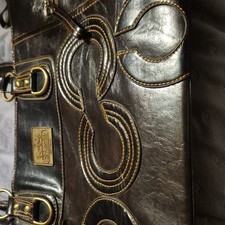 Coach Women s Black Solid Tote with Gold Hard...