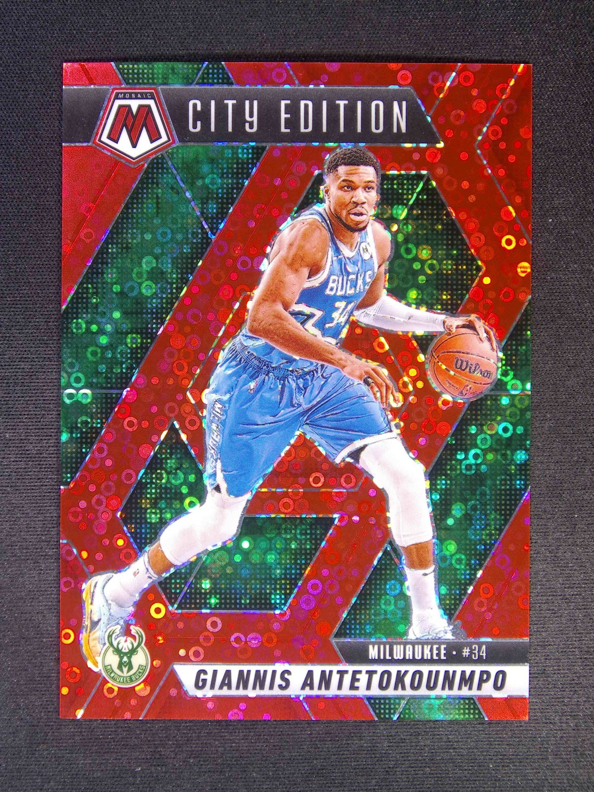 2024-25 Panini Mosaic Giannis Antetokounmpo #282 City Edition Fast Break Red /99