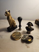 Lot objets vitrine anciens régule métal doré Napoléon chat égyptien