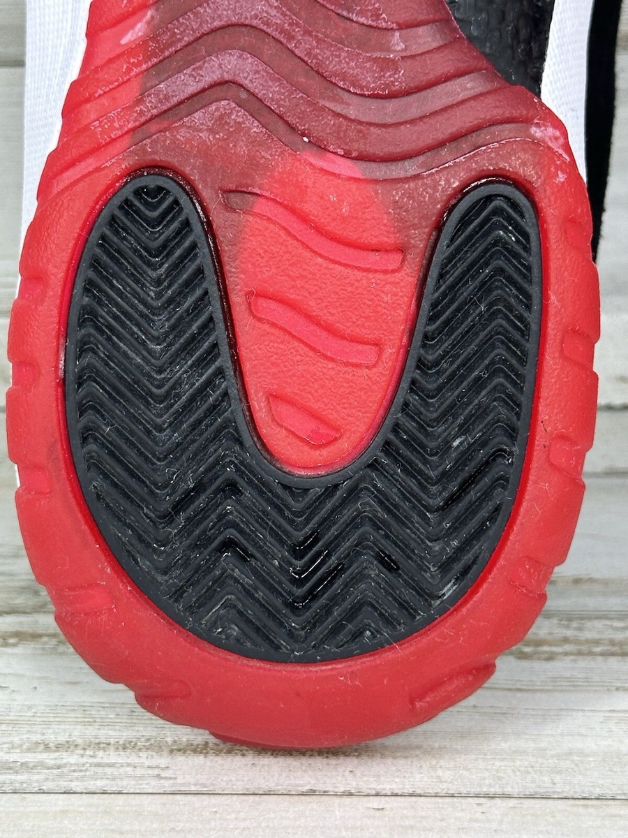 Jordan Future Bred 2018 Suede Black Red AT0056-001 Size 12  display picture 1