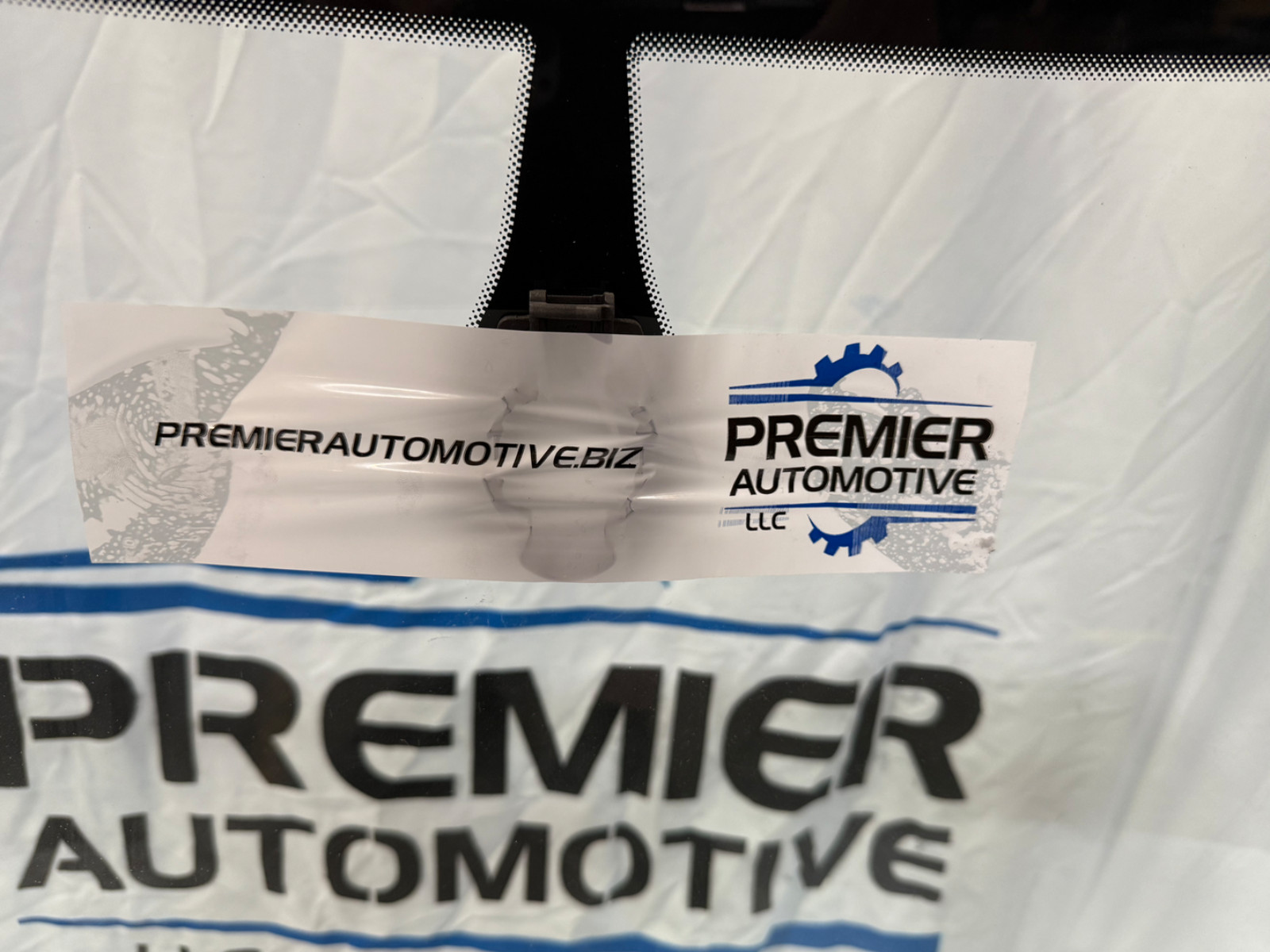 17-23 Audi R8 coupe windshield ***NEW AFTERMARKET***