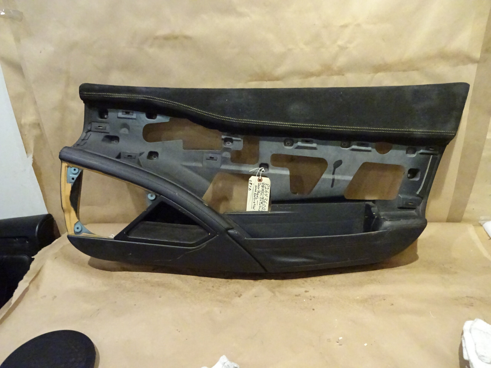 Ferrari 458 Italia, Spider - RH Interior Door Panel   - P/N 82643600