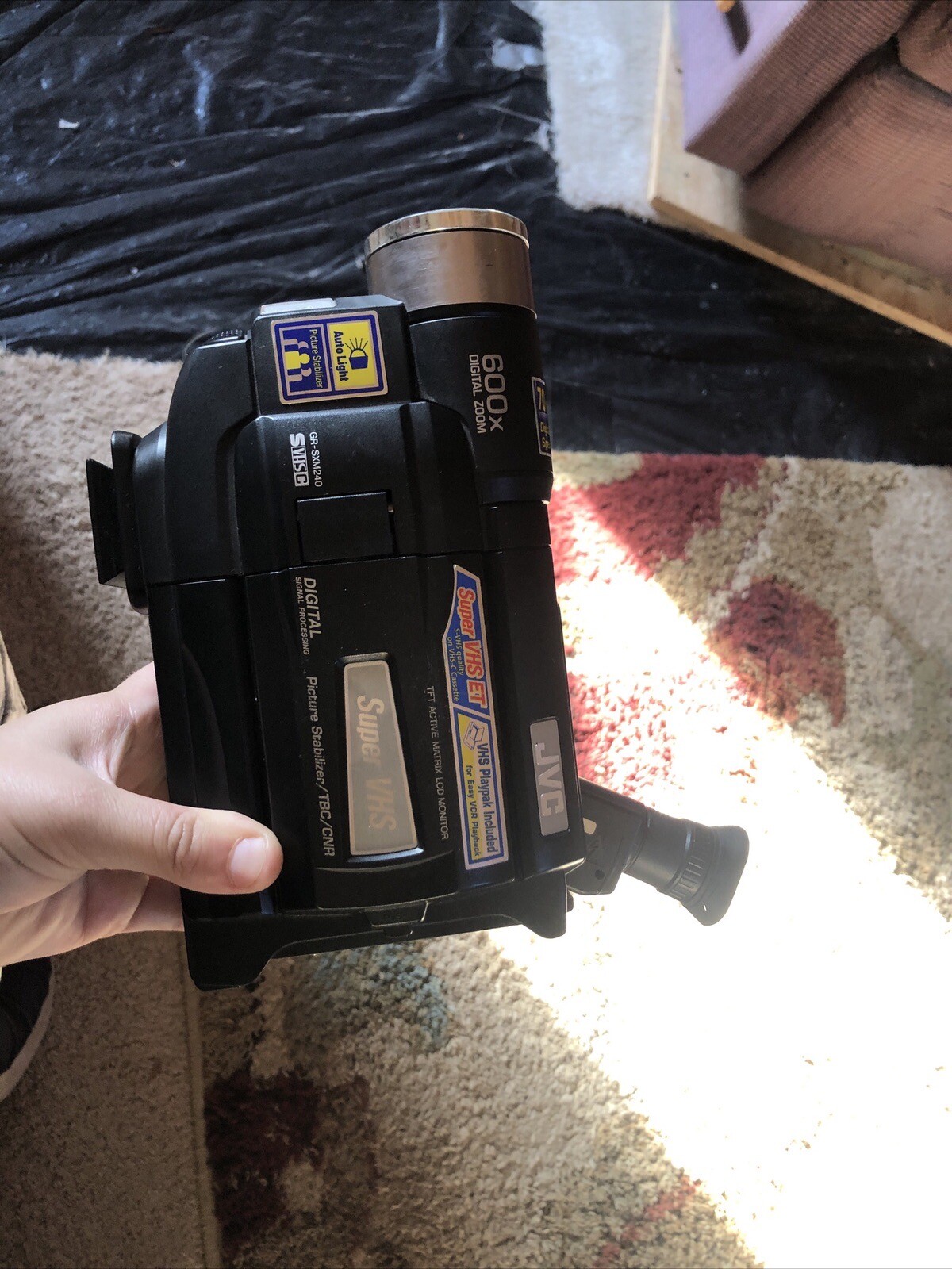 (UNTESTED) JVC SUPER VHS ET 600X DIGITAL ZOOM CAMREA  MODEL: GR-SXM240 AS IS