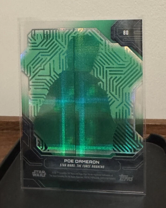 Poe Dameron 2024 Topps Star Wars High Tek Imperial Green Cube Diffractor 07/10 - Image 2 of 3