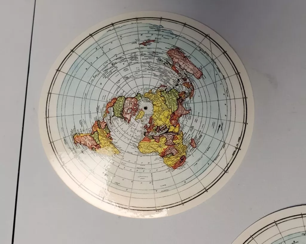 Flat hotsell earth diameter