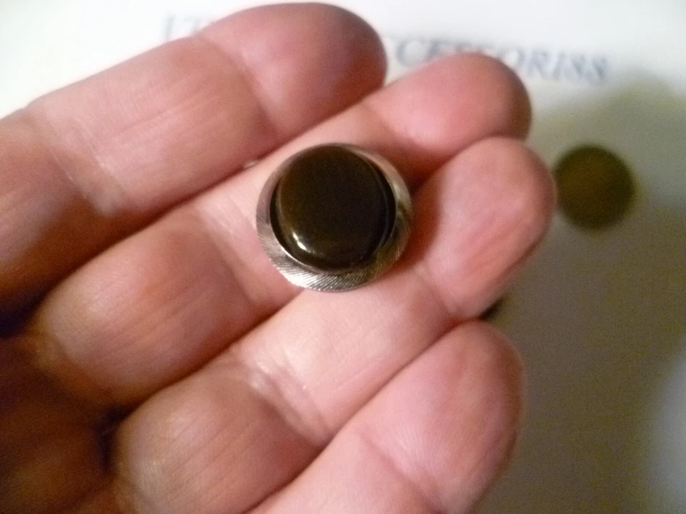 10 BOTTONI RESINA MARRONE METALLO ARGENTO VINTAGE 1,8 CM SET ABITO GIACCA SARTO - Immagine 3 di 4