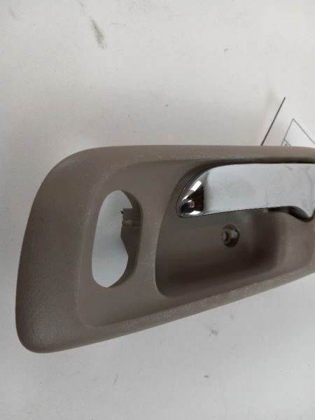Manija de puerta interior trasera izquierda Honda Accord 1998-2002 Foto 2 de 4