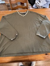 Men  s Casual Green Sweater Size 3XL