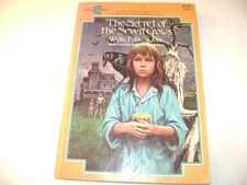 THE SECRET OF THE SEVEN CROWS By Wylly Folk St. John *Excellent Condition*
