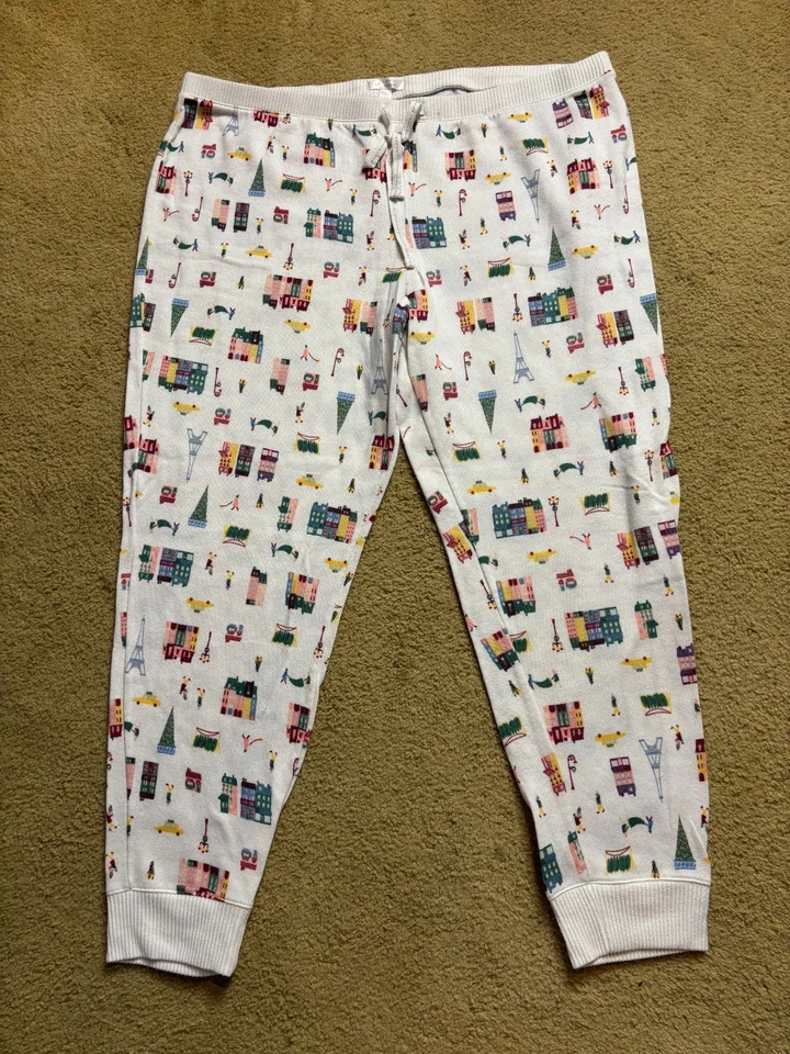 LC Lauren Conrad Parisian French Christmas Scene 2-Piece Fleece Pajama Set 2XL - Image 3 of 4