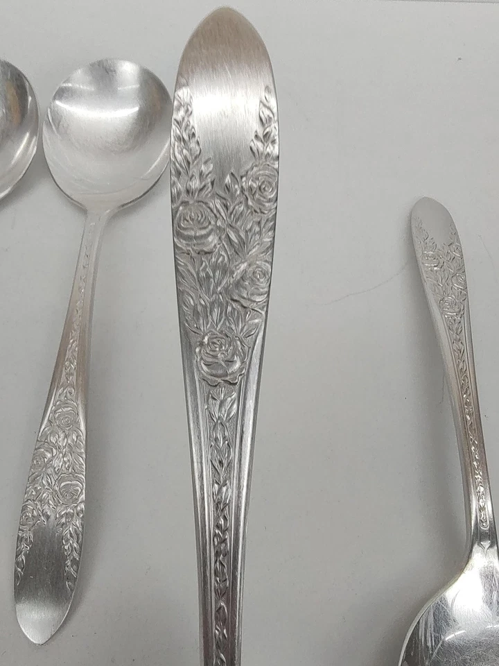 Juego de 5 cucharas sopera vintage National Silver Co A1 cubiertos de plata floral rosa Foto 2 de 4